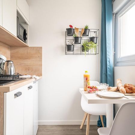 Suite Le Studio Litchi Baigne De Lumieres & Proche Des Plages Saint-Nazaire  Esterno foto